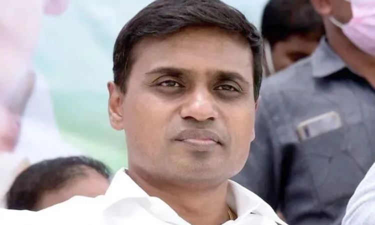 రౌడీలతో భయపెట్టి రాజకీయం చేస్తున్నారు: మిథున్రెడ్డి