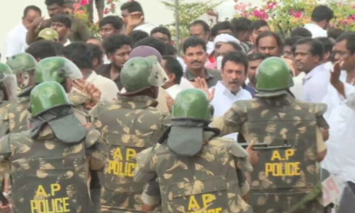 pulivendula-police-firing-ysrcp-councillors-nomination-tension