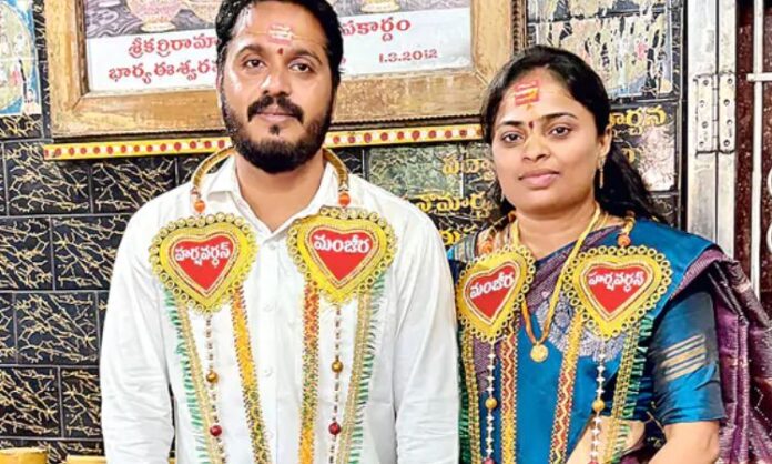 tdp-leader-harshavardhan-love-marriage-salur-municipal-reservation