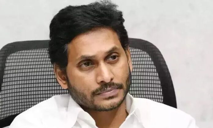 ys-jagan-expresses-shock-over-raptadu-school-attack