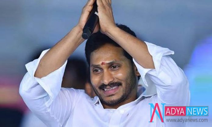 Chandrababu Became Expert In Making Copy-Paste Role : YS Jagan