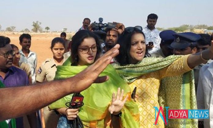 Shocking-Transformation-of- Shocking Transformation of Pawan's Ex-wife in Sakshi News Channel