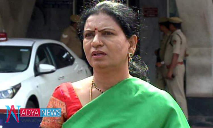 Senior Political Leader Shocks T-Congress With Her Stunning Decision