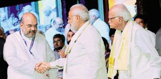 PM Modi Decision Shocks His Political Guru With Amit Shah