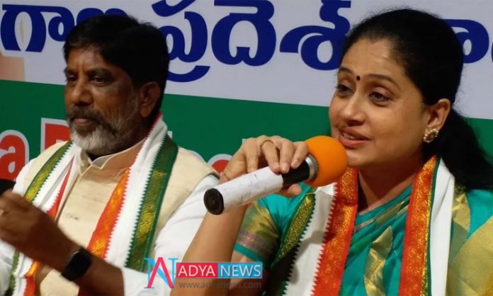 Vijayashanti Actress Turned Politician Made an Villainism Comments On PM Modi