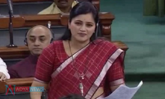 Actress Stuns Everyone With Her Extraordinary Speech in Lok Sabha