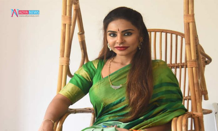 Sri-Reddy-Targets-Trisha-Ba Sri Reddy Targets Trisha Bathing Video