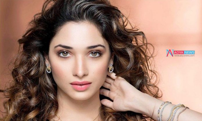 Tamannaah-Bhatia-all-set-fo Tamannaah Bhatia all set for Item song in Mahesh Babu's Sarileru Neekevvaru